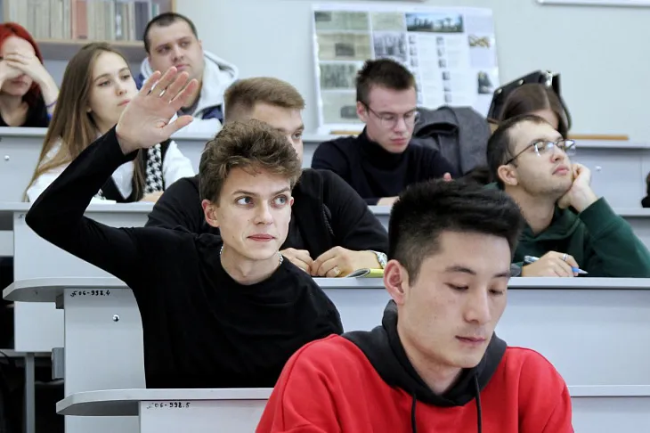 Российские эксперты читают лекции по технологическому предпринимательству для магистрантов БФУ |  7