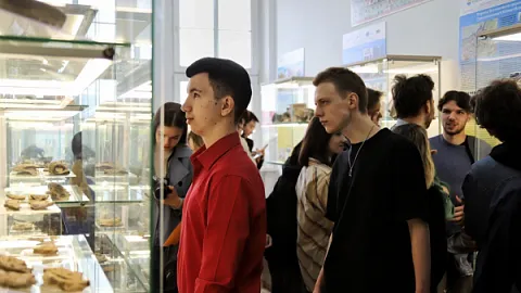 В БФУ открыли выставку археологических находок студентов