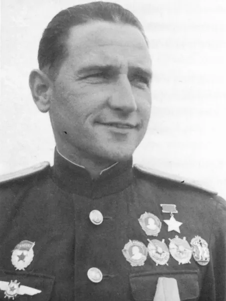Генерал Н.В. Челноков: разнорабочий, ставший командиром эскадрильи авиаполка, изображение №1