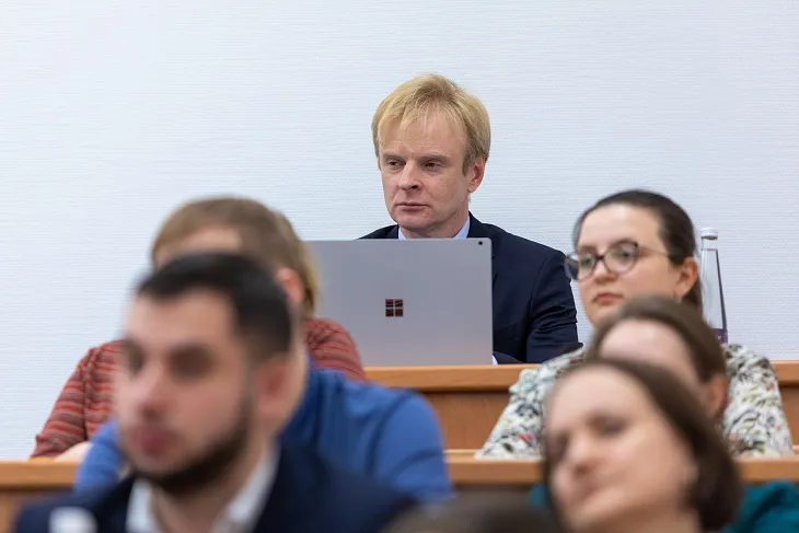 Губернатор Антон Алиханов провел встречу со студентами и преподавателями БФУ |  9