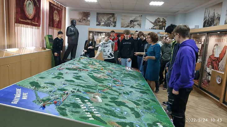 Студенты Университетского колледжа посетили музей 11 гвардейской общевойсковой Краснознаменной армии |  4