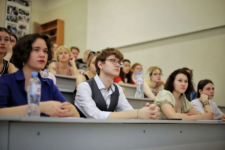 В БФУ подвели итоги второй Школы критического мышления для студентов |  2