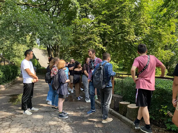 Иностранные студенты БФУ им. Канта посетили Калининградский зоопарк |  2