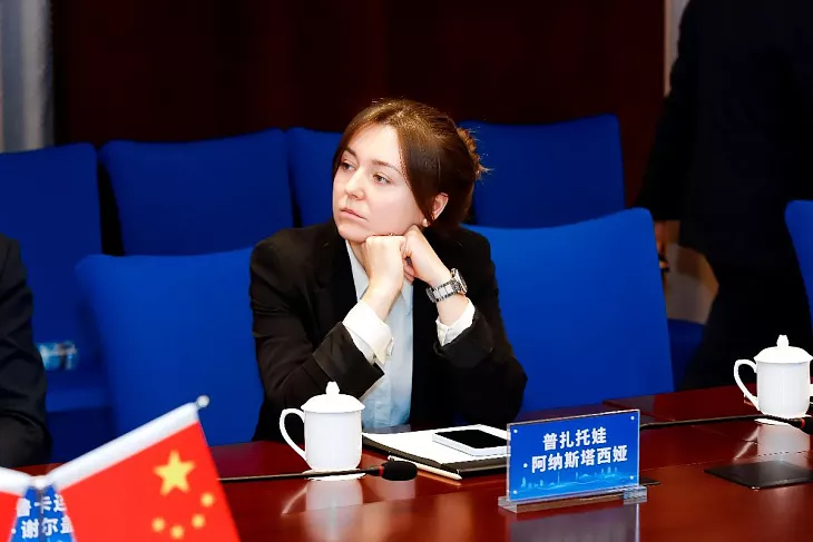 Лауреат премии посла КНР из БФУ посетила Китай |  1