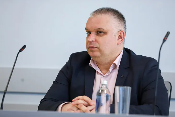 «Приоритет 2030»: БФУ им. И. Канта и ООО «Рэнера» обсудили проекты и разработки в области накопителей энергии |  2