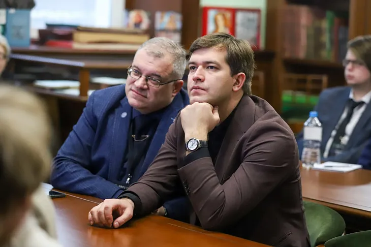  «Четыре парадокса кантовской философии»: член-корреспондент РАН Вадим Васильев прочитал лекцию для студентов  |  2