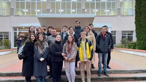 Студенты логисты прошли профориентационное занятие с представителем Калининградской железной дороги