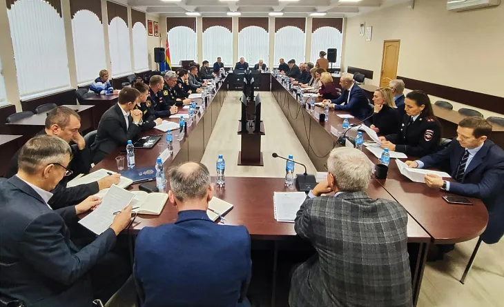 Вопросы противодействия экстремизму обсудили в региональной Общественной палате  |  1