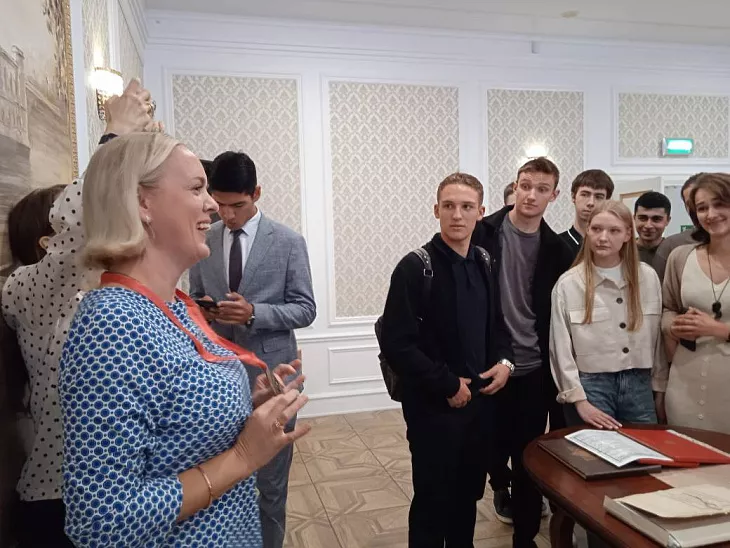 Студенты БФУ им. И. Канта познакомились с деятельностью органов ЗАГС Калининградской области |  1