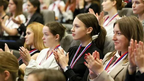  В БФУ состоялась церемония чествования выпускников школ Калининградской области