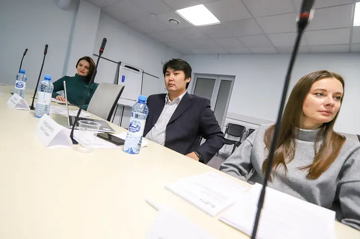 В БФУ им. И. Канта обсудили образовательные технологии и практики для подготовки кадров в полимерной отрасли |  4