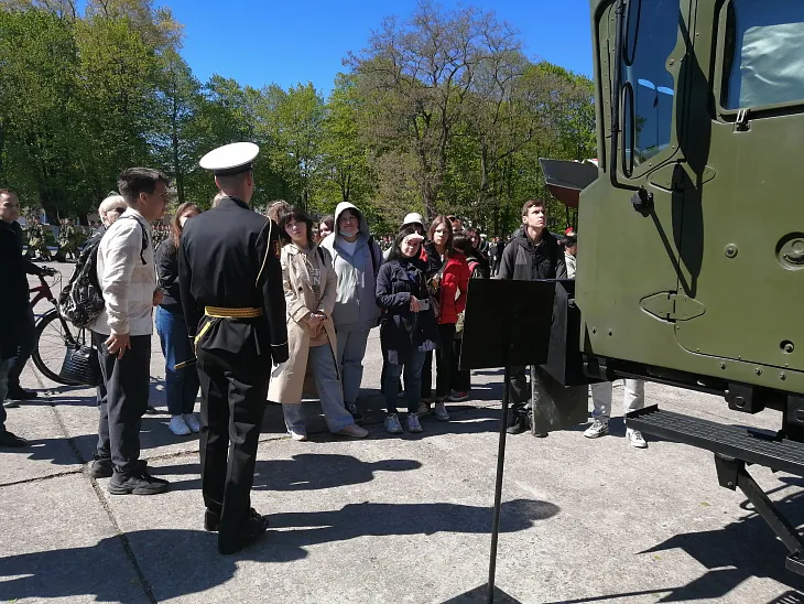 Студенты БФУ приняли участие в праздновании Дня образования Балтийского флота |  8
