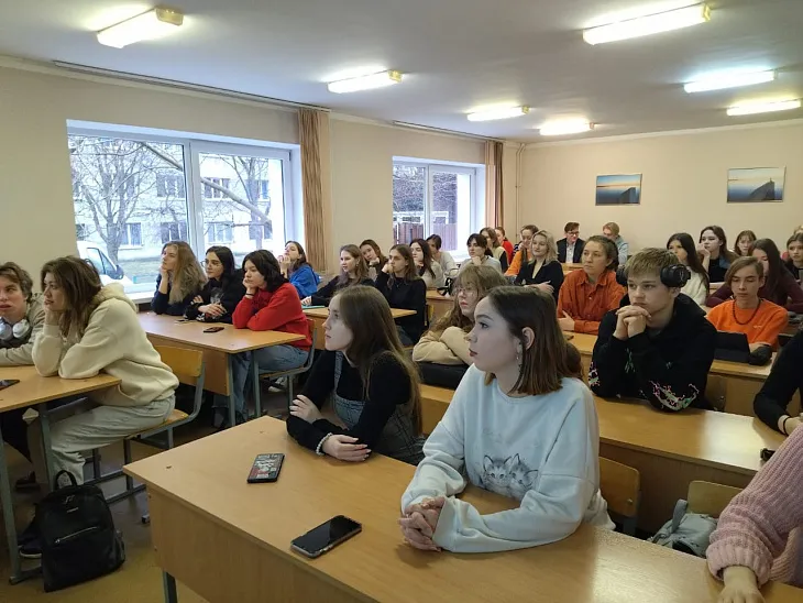 В Высшей школе гостеприимства БФУ прошли уроки мужества |  2