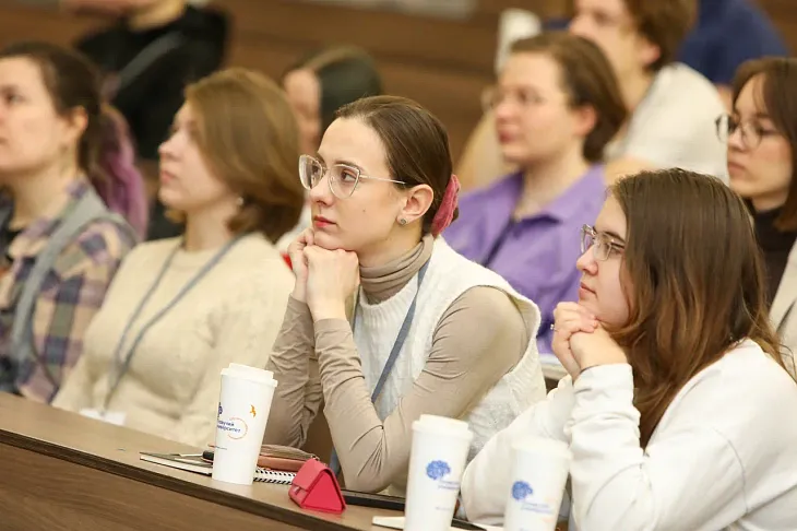 В БФУ стартовала всероссийская зимняя школа Плавучего университета  |  7