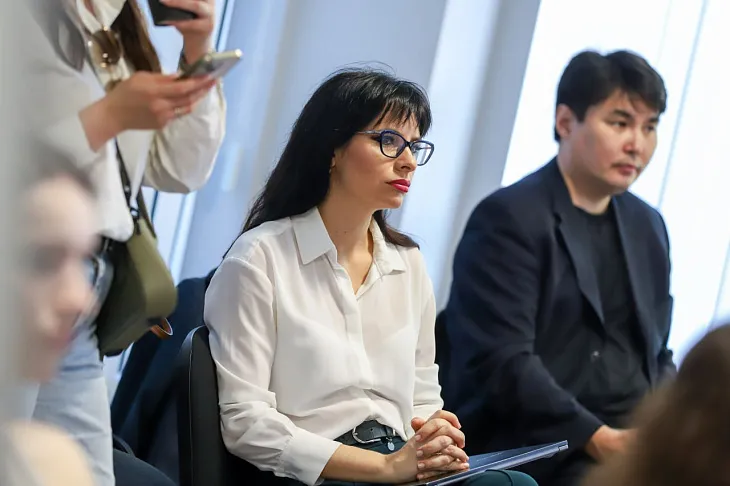 Питч-сессия со стартаперами и кейс-чемпионат со студентами: итоги встречи с экспертами «Индастрикс» |  4