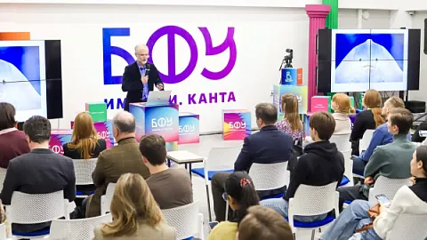 Чем запомнился третий день на МСОФ: лекция о Сократе и экскурсия по Студхаусу