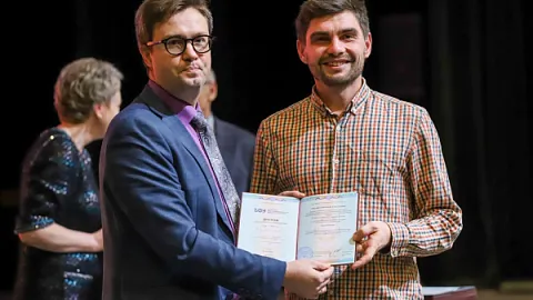 В БФУ им. И. Канта вручили дипломы выпускникам программы профессиональной переподготовки «Экскурсоведение»