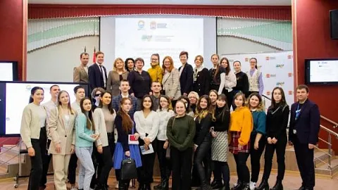 Министр образования Калининградской области провела профориентационную встречу со студентами БФУ