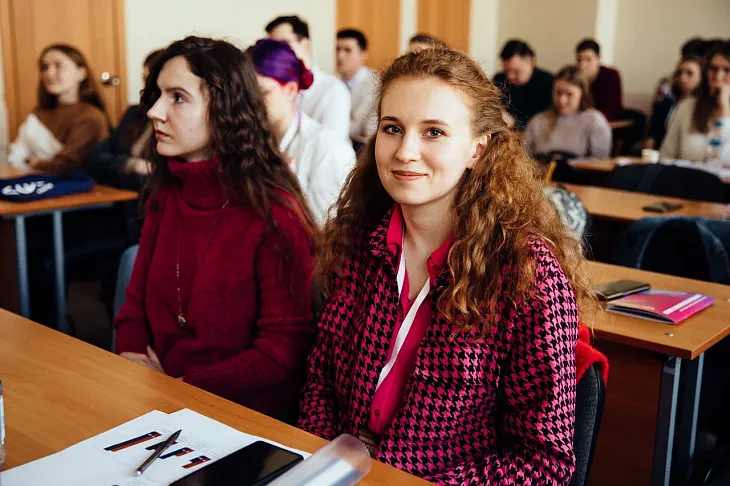 Участниками ХимБиоSeasons–2023 в БФУ стали более 150 российских студентов  |  6