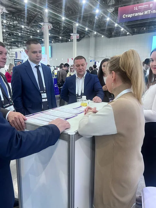 Стартаперы БФУ им. И. Канта представили продуктовую линейку на XIX Российском венчурном форуме |  2