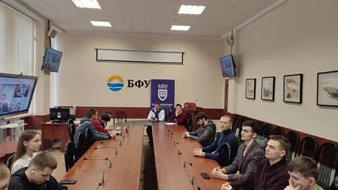 Студенты БФУ им. И. Канта приняли участие во всероссийском телемосте «Открытый диалог: Молодежь. Выборы. Власть»