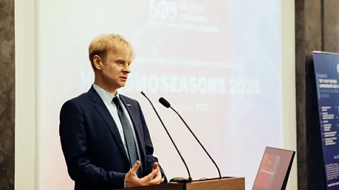 Ректор БФУ поздравляет с Днем российской науки
