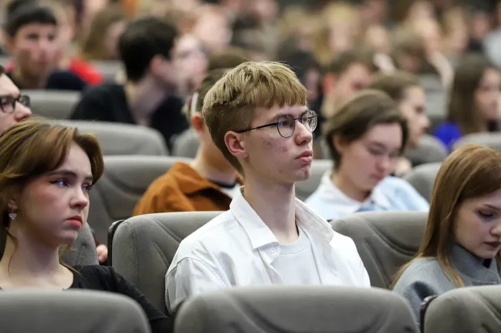 Лекция Ивана Зуенко в БФУ им. И. Канта: Китай в эпоху Си Цзиньпина и его место в международных отношениях |  2