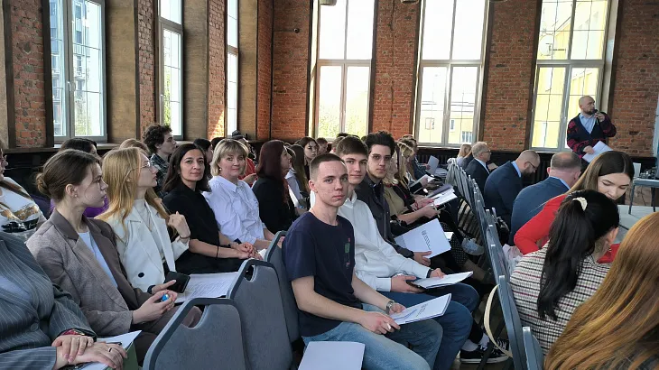 Студенты-строители БФУ приняли участие в стратегической сессии «Комплексное благоустройство территорий в Калининградской области» |  2