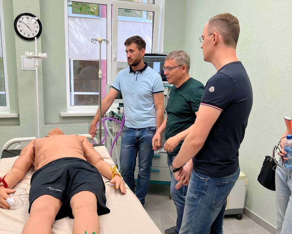 Министр здравоохранения Калининградской области посетил центр симуляционного обучения БФУ |  6