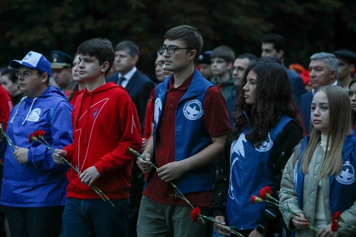 Студенты и сотрудники БФУ почтили память жертв Великой Отечественной войны  |  6