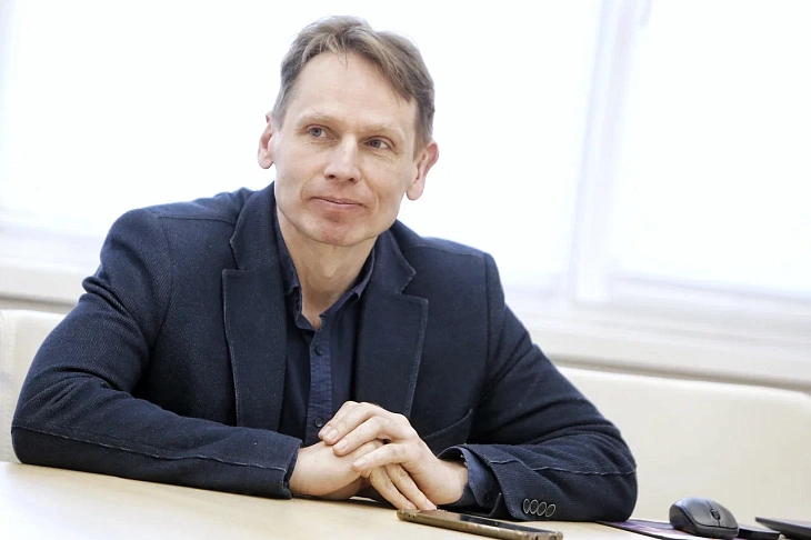 Ректор БФУ Максим Демин вручил благодарности активистам водно-спасательного клуба «Кантиана Акваспас» |  1