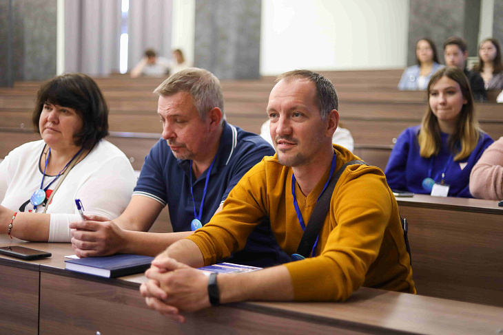 В БФУ прошла стратегическая сессия «Будущее сферы земли и недвижимости России. Вектор развития» |  2
