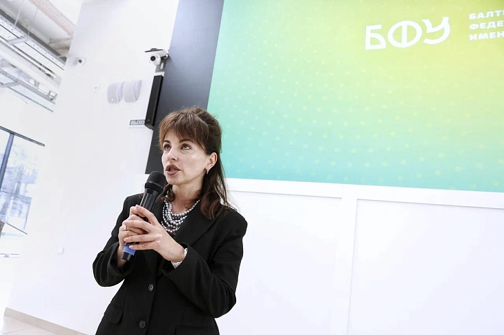 Новая оптика творчества: в&nbsp;БФУ им.&nbsp;И.&nbsp;Канта состоялась лекция Василия Харькового |  8