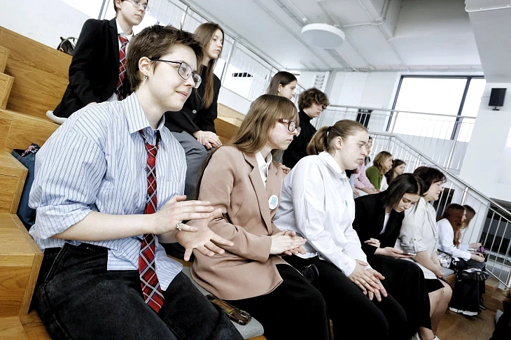 В БФУ им.&nbsp;И.&nbsp;Канта наградили талантливых школьников — будущих учителей |  6