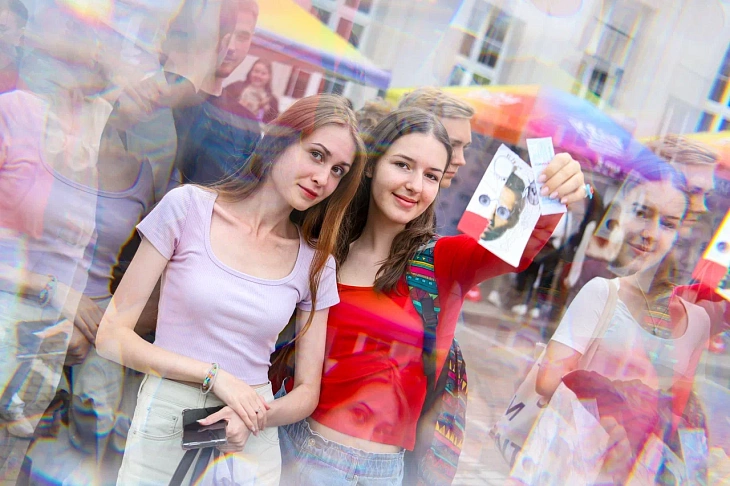 В Институте образования и гуманитарных наук прошел День мороженого  |  3