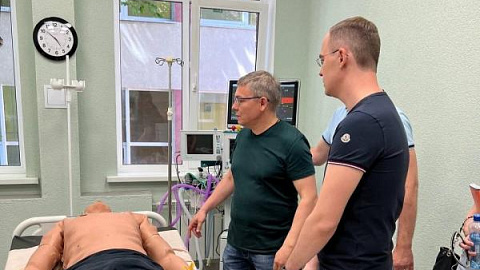 Министр здравоохранения Калининградской области посетил центр симуляционного обучения БФУ