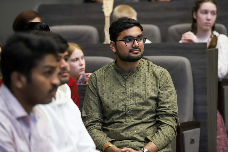 Russian Poetry Recital Unites International Voices at IKBFU | Image 1