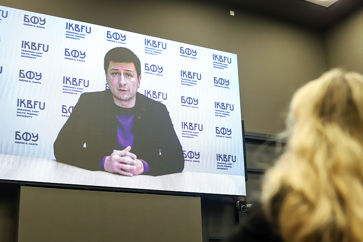 «В логове зверя»: в БФУ им. И. Канта проходит круглый стол, посвященный 80-летию со дня начала Гумбинненской операции |  1