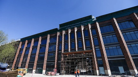 В корпусе «Биомед» кампуса «Кантиана» завершилось остекление