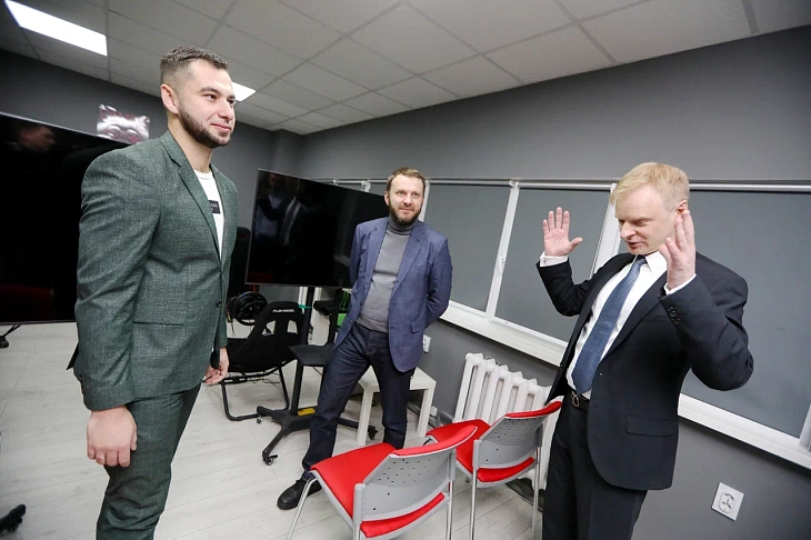 Помощник Президента РФ Максим Орешкин посетил Студхаус и библиотеку БФУ  |  5