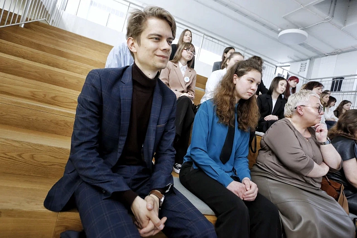 В БФУ им.&nbsp;И.&nbsp;Канта наградили талантливых школьников — будущих учителей |  7