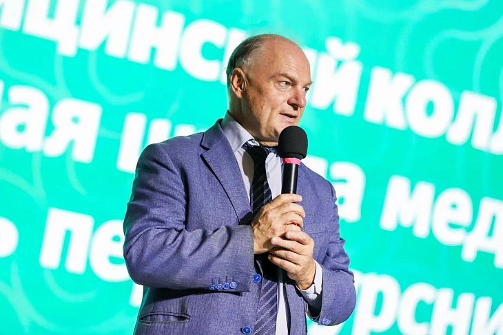 Для 800 студентов-медиков БФУ им. И. Канта состоялся праздник — День белого халата |  4