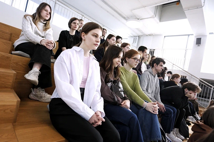 Новая оптика творчества: в&nbsp;БФУ им.&nbsp;И.&nbsp;Канта состоялась лекция Василия Харькового |  6