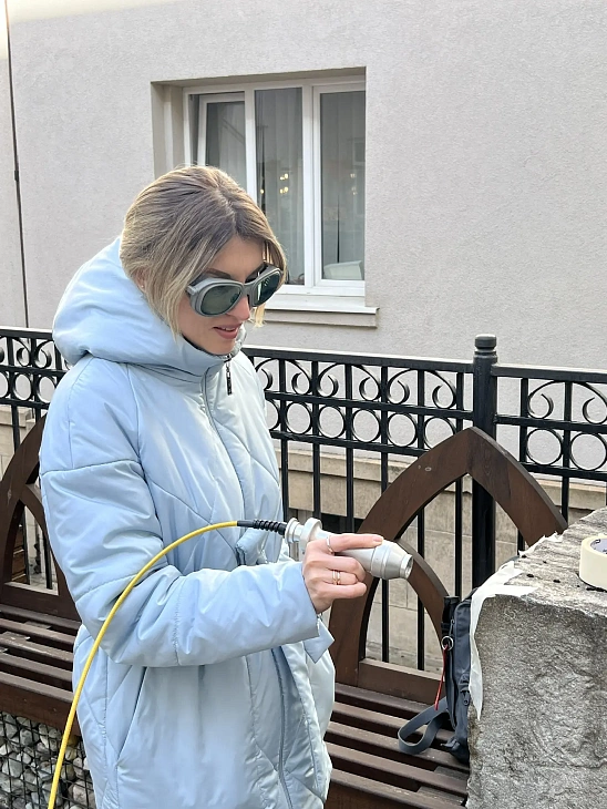 Магистранты направления «Реставрация» Высшей школы коммуникаций и&nbsp;креативных индустрий выполнили реставрационную очистку исторических скульптур  |  5