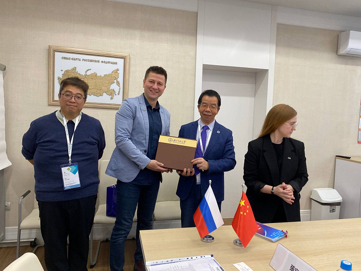 Meeting Between the Rector of IKBFU and Representatives of Beijing Normal University | Image 2