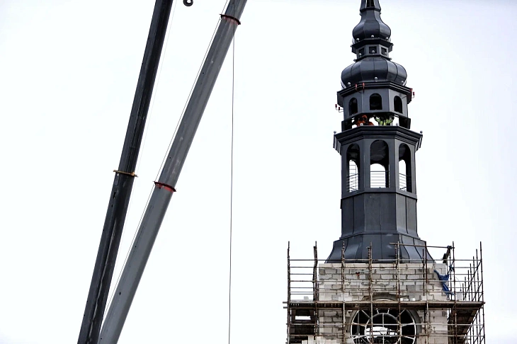 Марат Хуснуллин: «На часовой башне кампуса в&nbsp;Калининграде установили шпиль» |  4