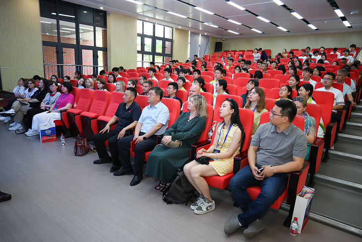 Educational Exhibition at Xi'an School Brings IKBFU to Chinese School Pupils | Image 2