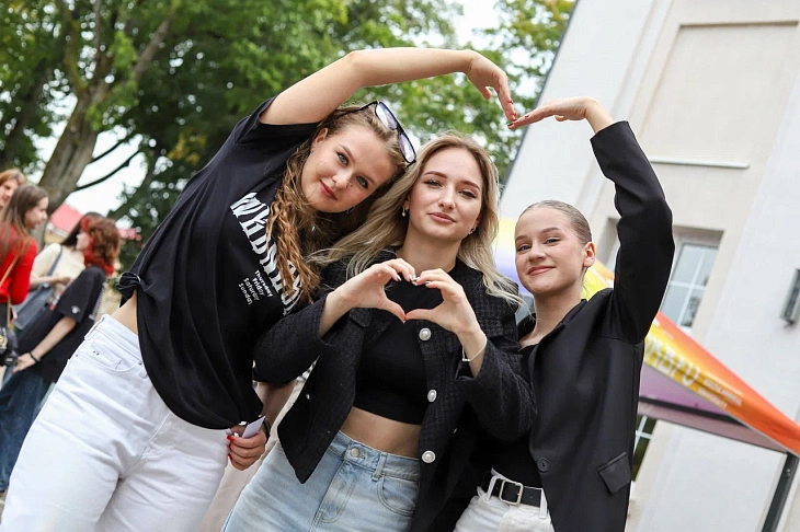 Ice Cream Day 2024 Brings Together Hundreds of Students | Image 8