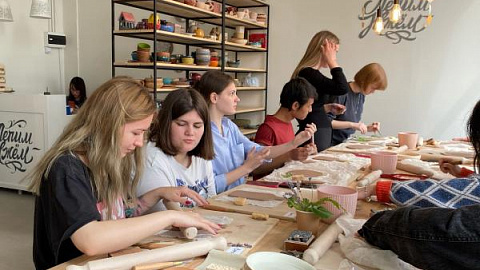 Иностранные студенты БФУ посетили мастер-класс по гончарному искусству