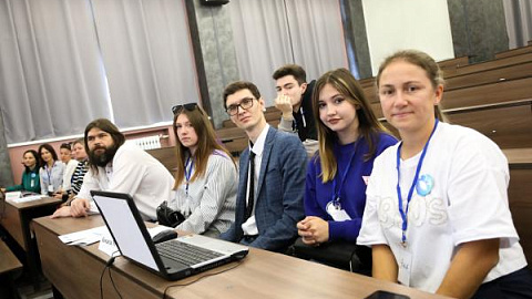 В БФУ прошла стратегическая сессия «Будущее сферы земли и недвижимости России. Вектор развития»